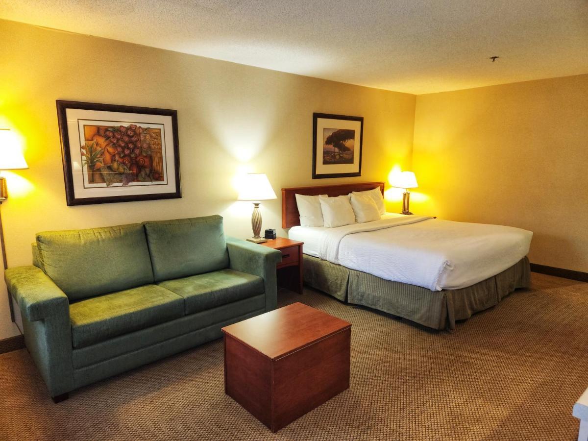 La Quinta By Wyndham Appleton College Avenue Hotel Bagian luar foto