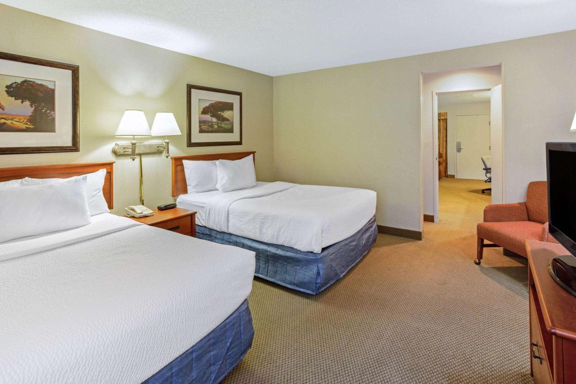 La Quinta By Wyndham Appleton College Avenue Hotel Bagian luar foto