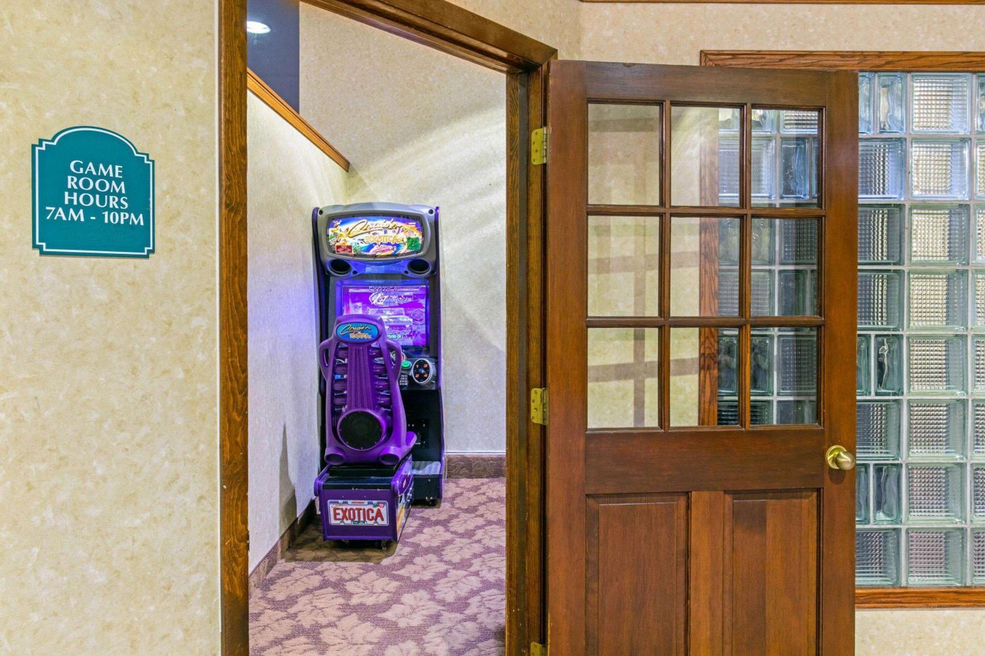 La Quinta By Wyndham Appleton College Avenue Hotel Bagian luar foto